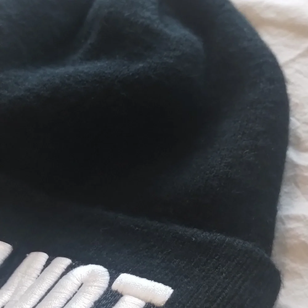 Hot Topic Unisex Beanie 